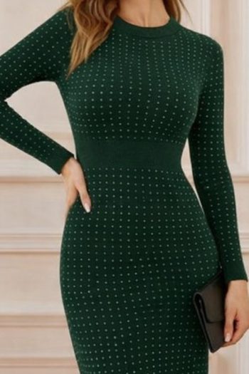 Kadın Uzun Kollu Bisiklet Yaka Taşlı Midi Kadife Elbise