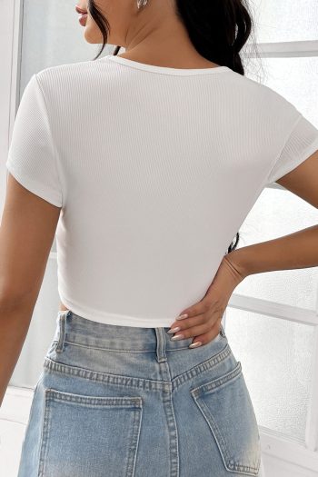 Kadın Beyaz Yarım Kol Düz Yaka Crop Top Bluz