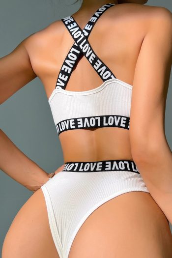 Kadın Beyaz Çapraz Sırt Ve Love Yazı Detaylı Iç Çamaşır Takımı
