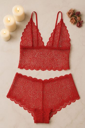 Kadın Kırmızı Dantel Bralet Şort Takımı – Tutkulu ve Çekici İç Giyim