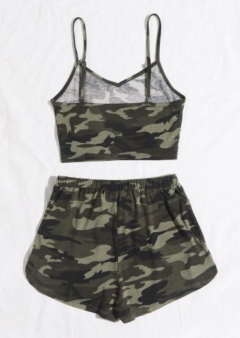 Kadın Kamuflaj Desenli Askılı Crop Top ve Şortlu Gecelik Takım