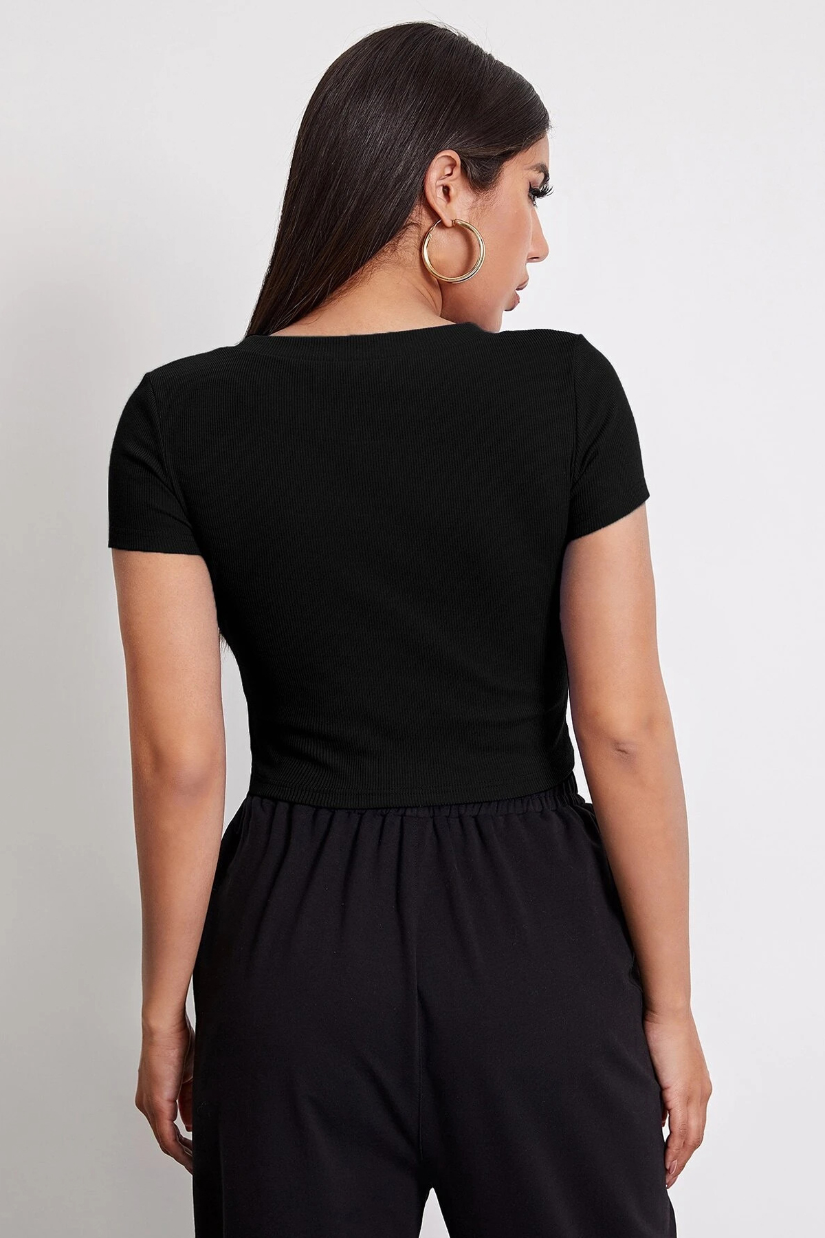 Kadın Siyah Yuvarlak Yaka Yarım Kol Crop Top Bluz Kadın Siyah Yuvarlak Yaka Yarım Kol Crop Top Bluz