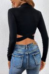 Kadın Siyah Çapraz Bel Detaylı Dik Yaka Uzun Kol Crop Top Bluz