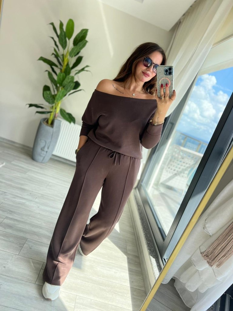 28222612db76cfd66ea1 blank