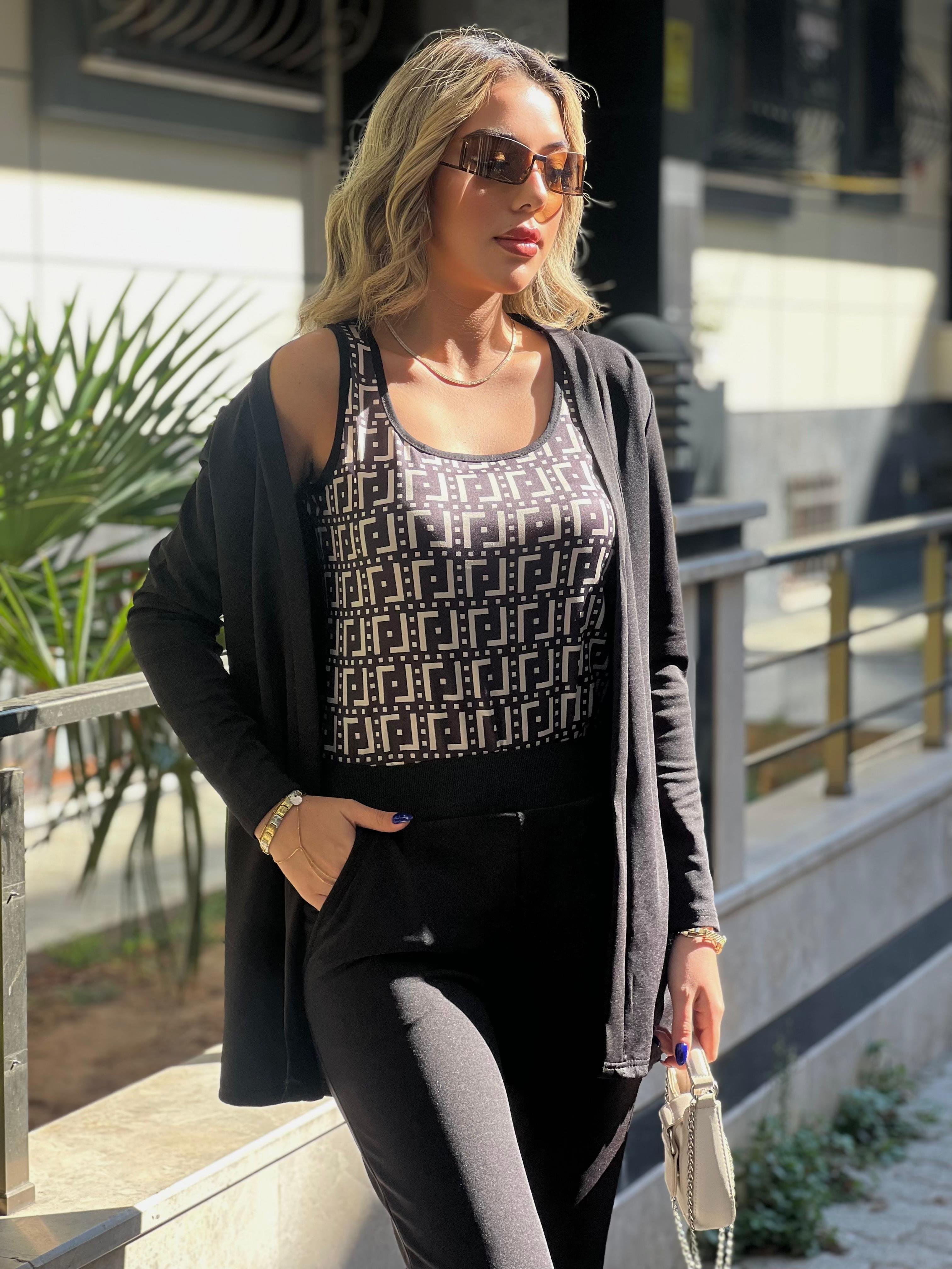 287e035af3ca4e2d2bd344988eefca2e blank