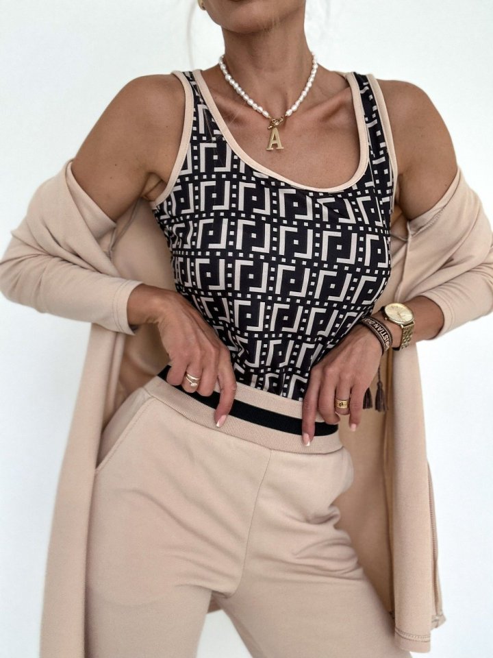 2b6dd4afeff0bdf54cfbf48402a10ffa blank