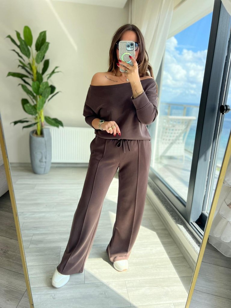 Kadın Uzun Kollu Tek Omuzdan Açık Modal Bluz Ve Pantolon Ikili Takım Kadın Uzun Kollu Tek Omuzdan Açık Modal Bluz Ve Pantolon Ikili Takım