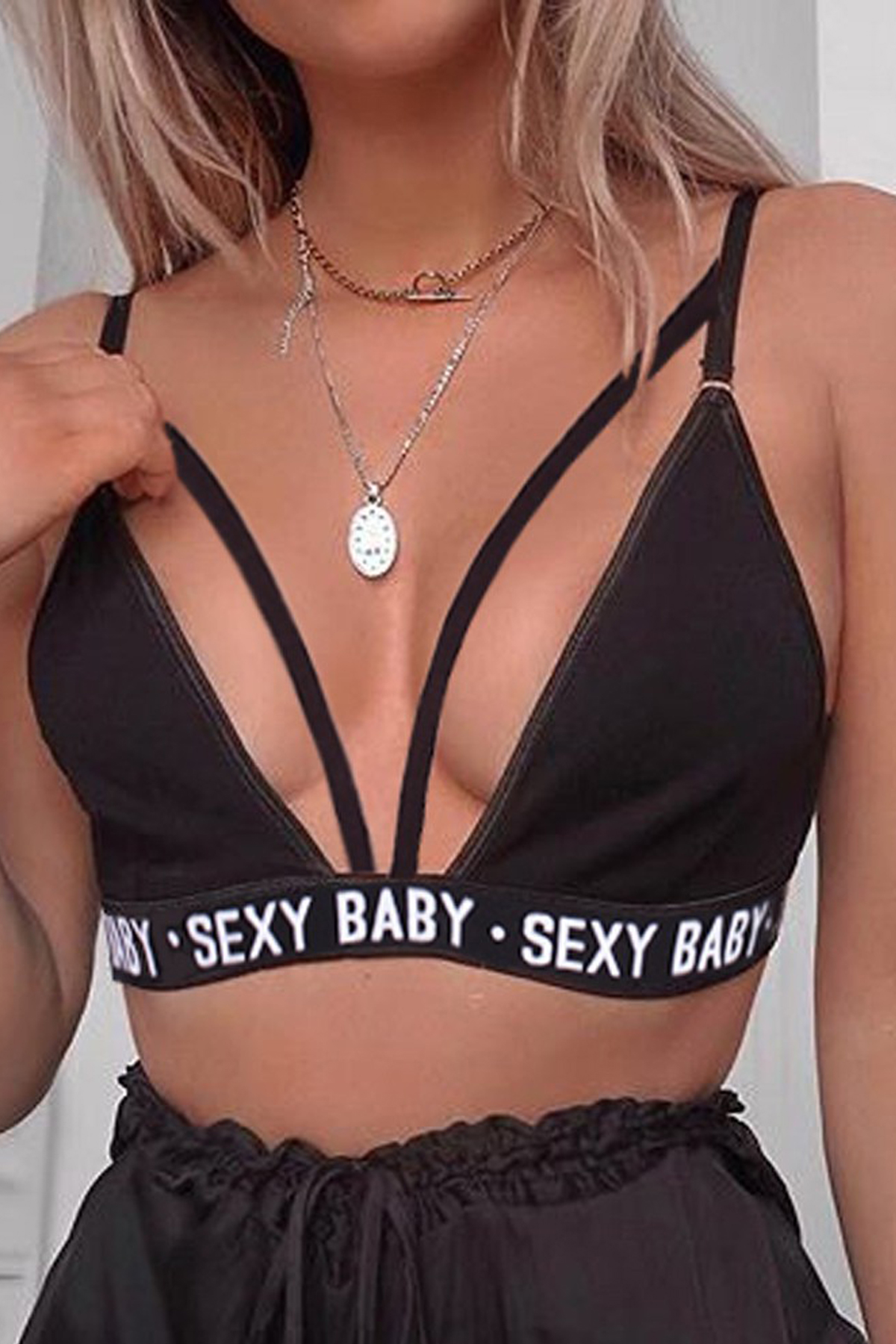 Kadın Siyah Yazı Detaylı Ipli Sütyen Takımı Kadın Siyah Yazı Detaylı Ipli Sütyen Takımı