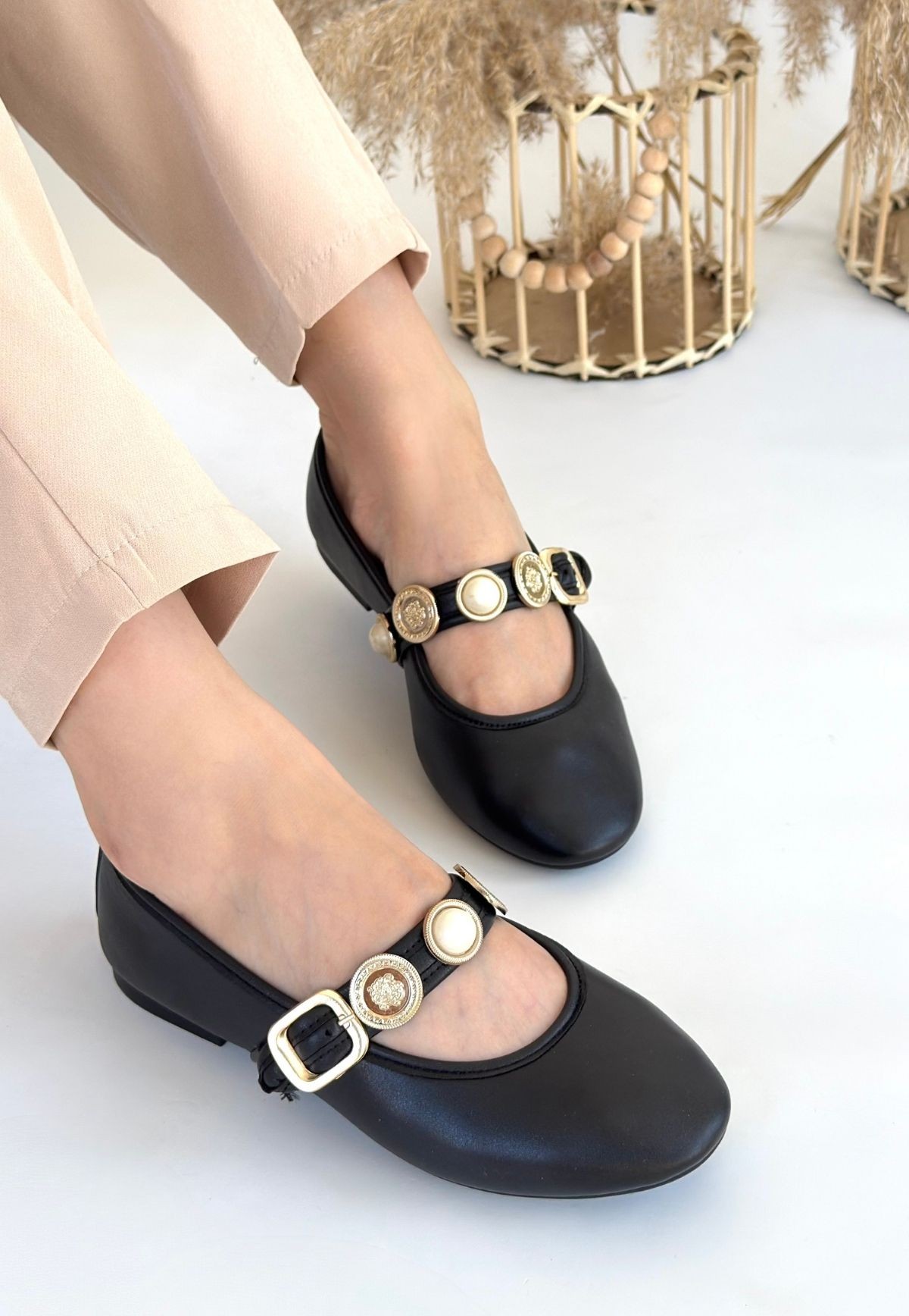 Atnis Siyah Cilt Babet Ayakkabı Atnis Siyah Cilt Babet Ayakkabı