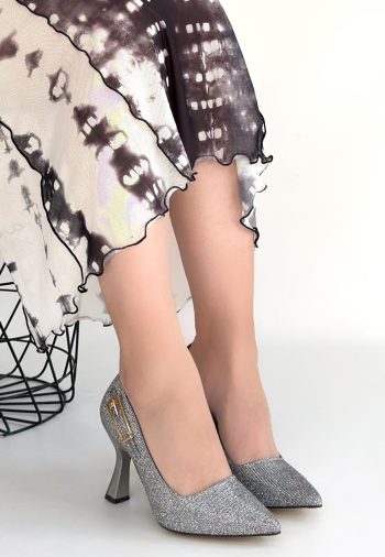 Cerin Gümüş Saten Simli Topuklu Ayakkabı