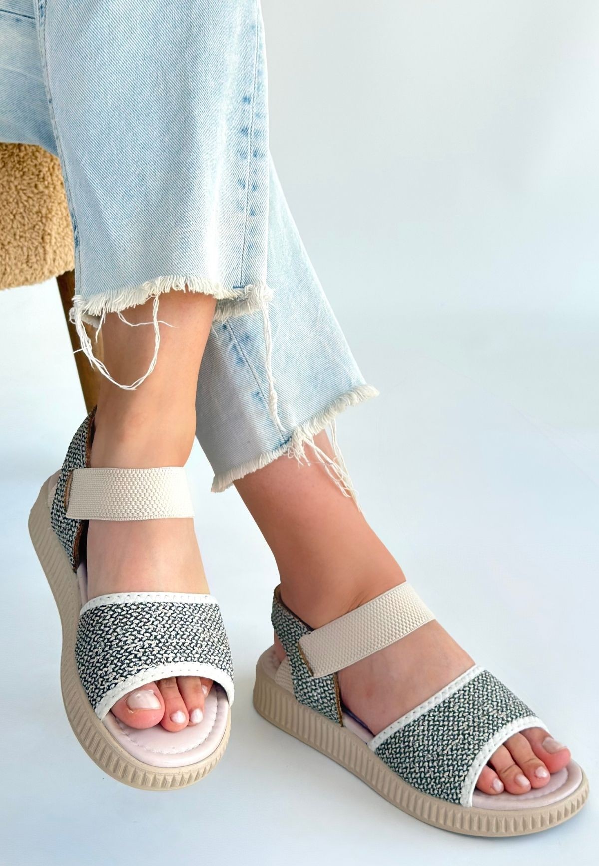 6931_jake-yesi-88146_1 blank