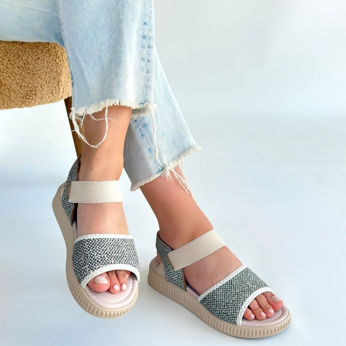 6931_jake-yesi-88146_4 blank