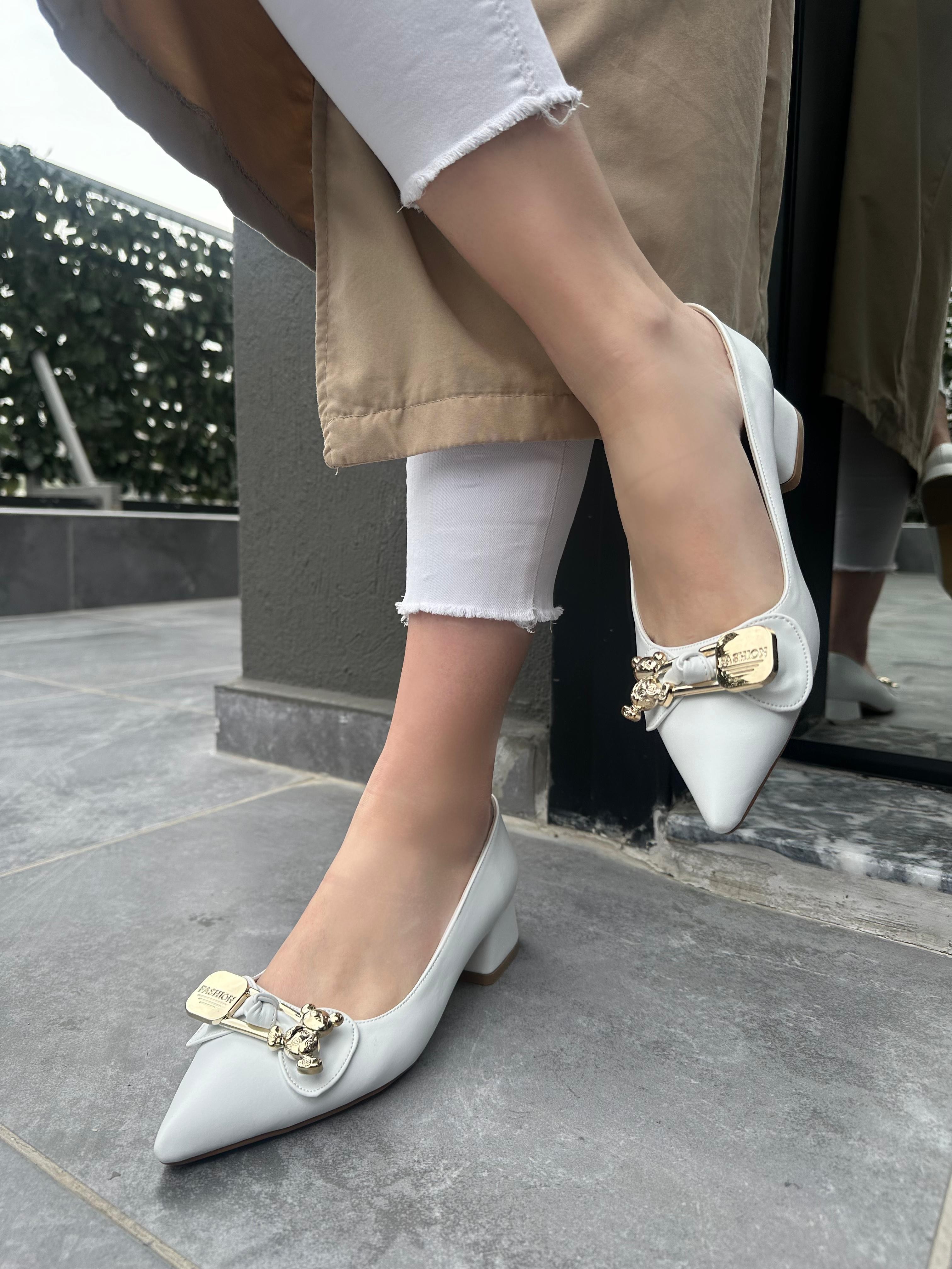 Jies Beyaz Topuklu Ayakkabı Jies Beyaz Topuklu Ayakkabı