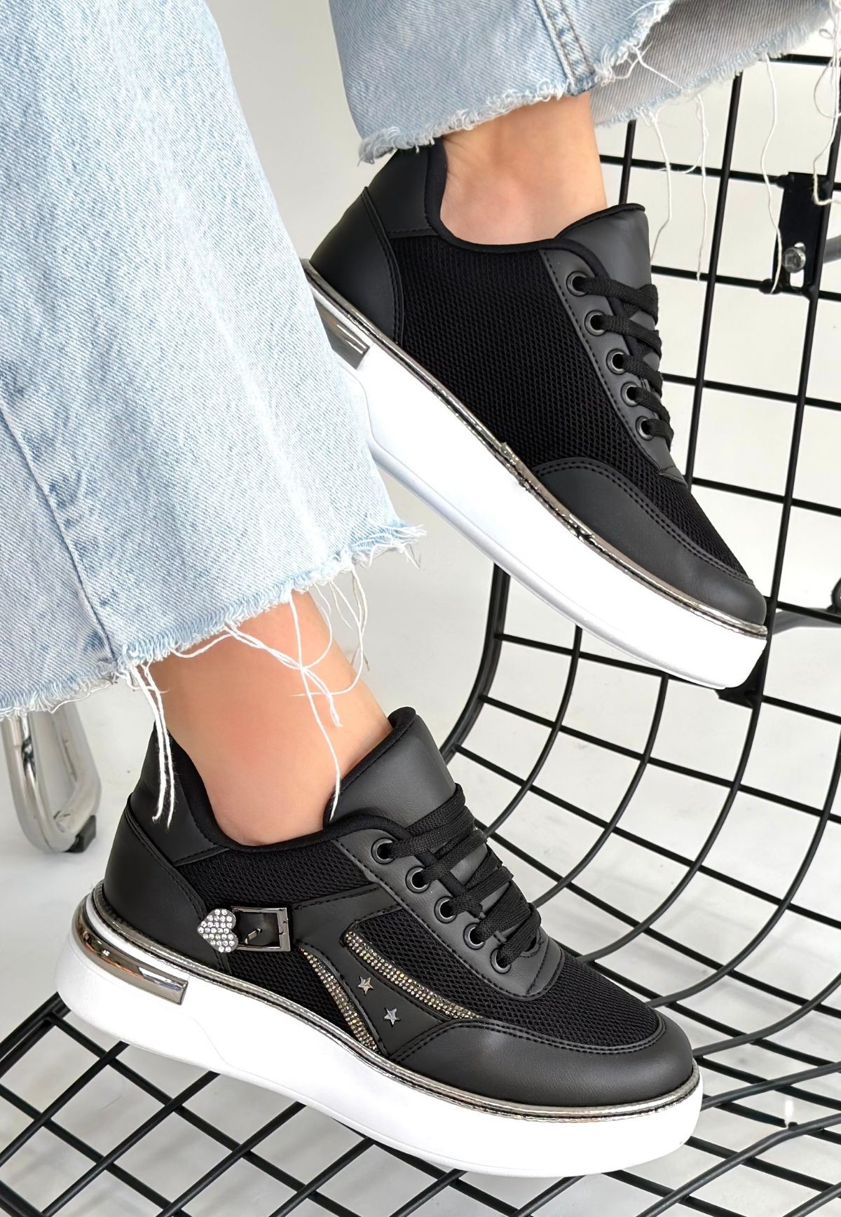 6931_junda-siya-88738_1 blank