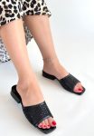 Ortu Siyah Cilt İşlemeli Terlik