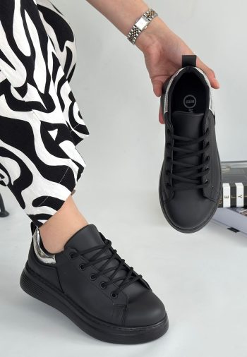 Sofio Siyah Cilt Bağcıklı Spor Ayakkabı