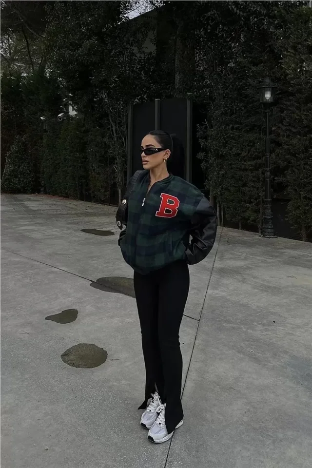 8e30098475713acc97ac5f5b10a07eb5 blank