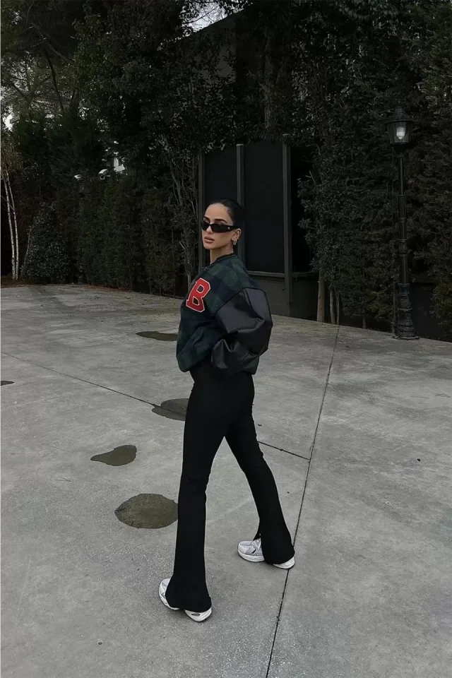 920ea9d5f0fd187839e8890481b23520 blank