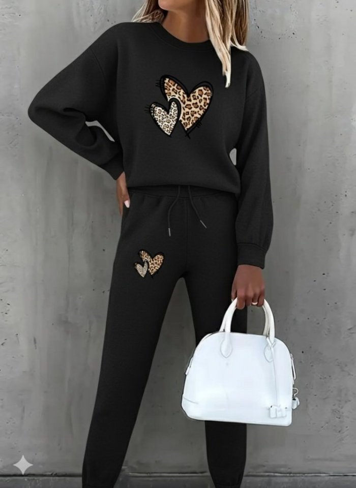 Kadın Uzun Kollu Bisiklet Yaka Kalp Desenli şardonlu üç Iplik Bluz Ve Pantolon Ikili Takım Kadın Uzun Kollu Bisiklet Yaka Kalp Desenli şardonlu üç Iplik Bluz Ve Pantolon Ikili Takım