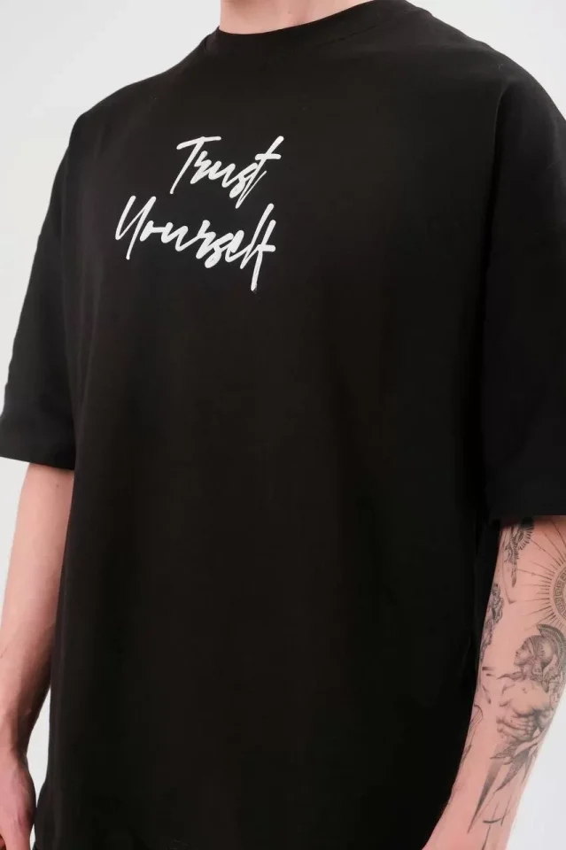 Unisex Bisiklet Yaka Baskılı Oversize T-Shirt - Siyah Unisex Bisiklet Yaka Baskılı Oversize T-Shirt - Siyah