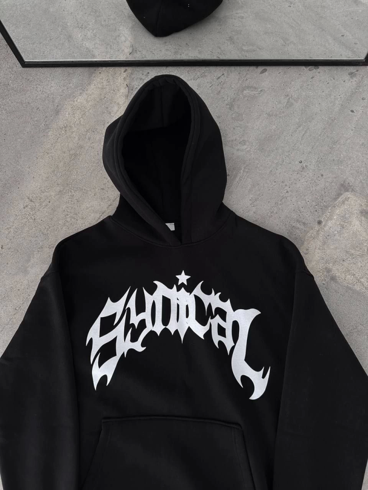 Üç İplik Kapşonlu Baskılı Oversize SweatShirt- Siyah Üç İplik Kapşonlu Baskılı Oversize SweatShirt- Siyah