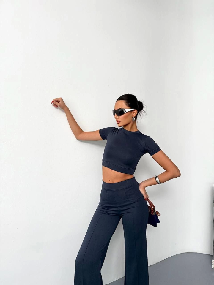 Osy Modal Yumuşak Dokulu Kumaş Kısa Kollu Crop Alt Ispanyol Paça Pantalon Ikili Takım - Füme Osy Modal Yumuşak Dokulu Kumaş Kısa Kollu Crop Alt Ispanyol Paça Pantalon Ikili Takım - Füme