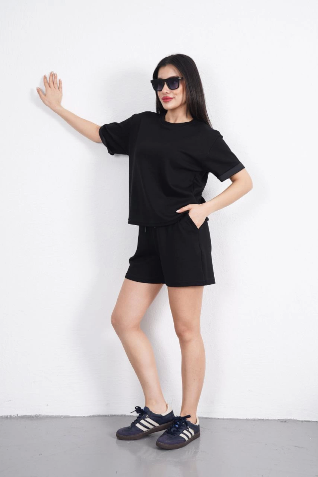 Osy Modal Yumuşak Dokulu Kumaş Bisiklet Yaka T-shirt Kısa Şort İkili Takım - Siyah Osy Modal Yumuşak Dokulu Kumaş Bisiklet Yaka T-shirt Kısa Şort İkili Takım - Siyah