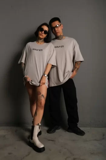 Erkek Oversize Baskılı Tişört – Golf GTI Retro Araba Desenli