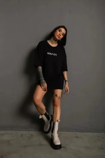 Oversize Baskılı Tişört – Golf GTI Retro Araba Desenli