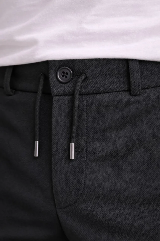 Modern Kesim - Siyah Modern Kesim - Siyah