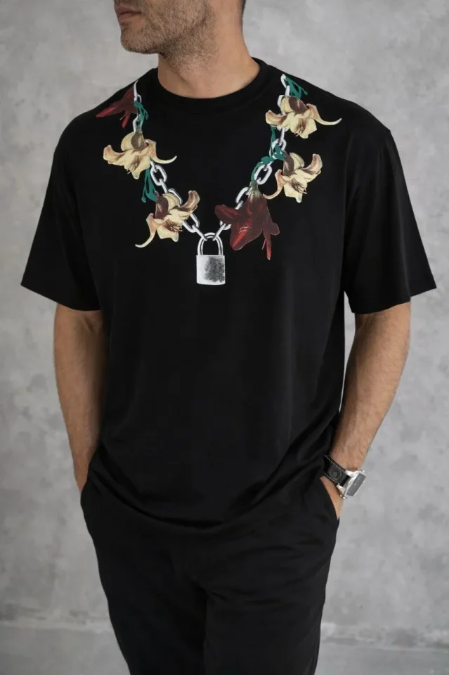 Erkek Baskılı T-Shirt Kısa Kol Bisiklet Yaka Regular Fit Rahat Kalıp Günlük Tişört - Siyah Erkek Baskılı T-Shirt Kısa Kol Bisiklet Yaka Regular Fit Rahat Kalıp Günlük Tişört - Siyah