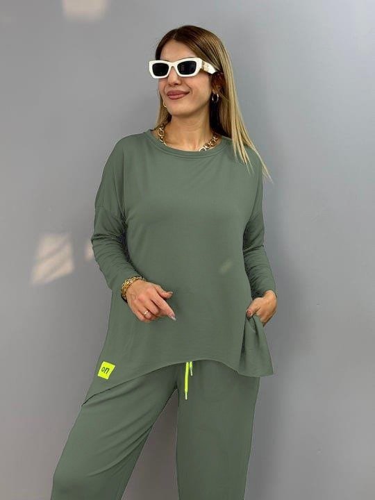 Kadın Iki Iplik Viskon Pamuk Kumaş Arma Detaylı Ikili Takım Kadın Iki Iplik Viskon Pamuk Kumaş Arma Detaylı Ikili Takım