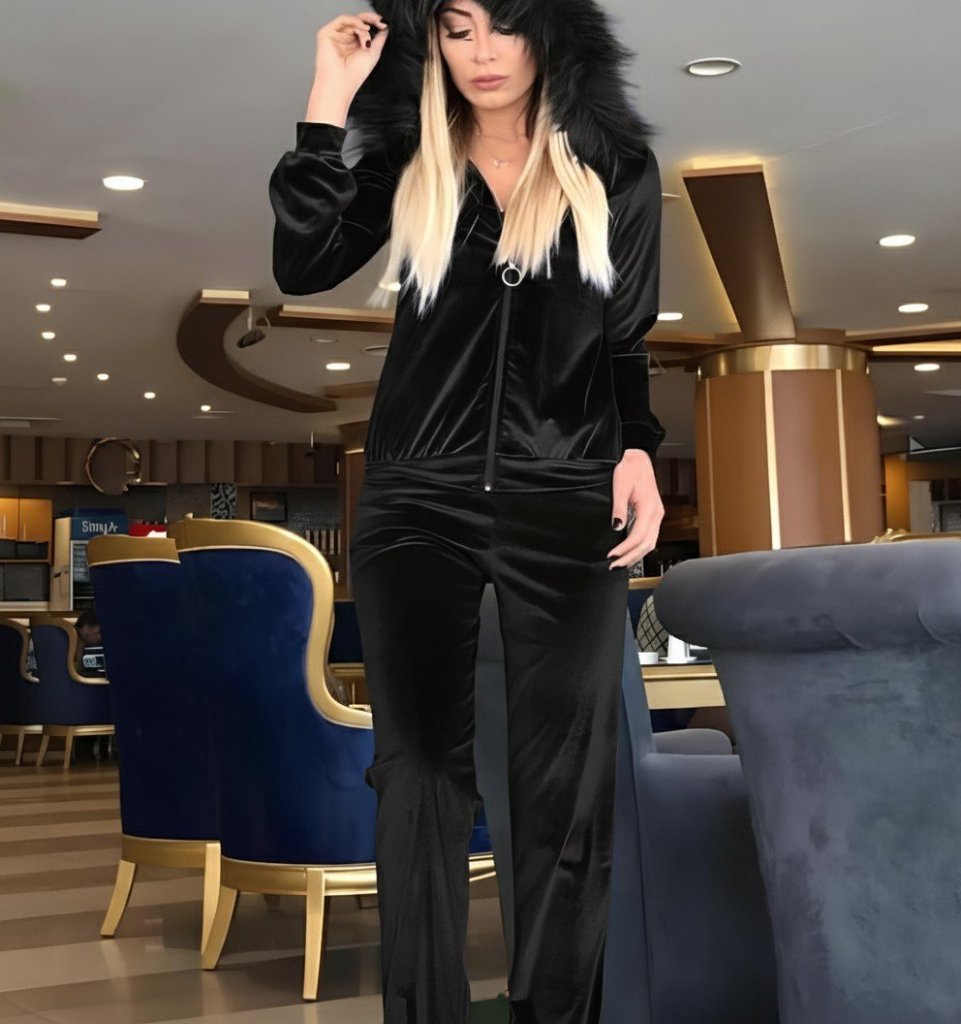 Kadın Uzun Kollu önden Fermuarlı Kapşon Tüy Detaylı Kadife Bluz Ve Pantolon Ikili Takım Kadın Uzun Kollu önden Fermuarlı Kapşon Tüy Detaylı Kadife Bluz Ve Pantolon Ikili Takım