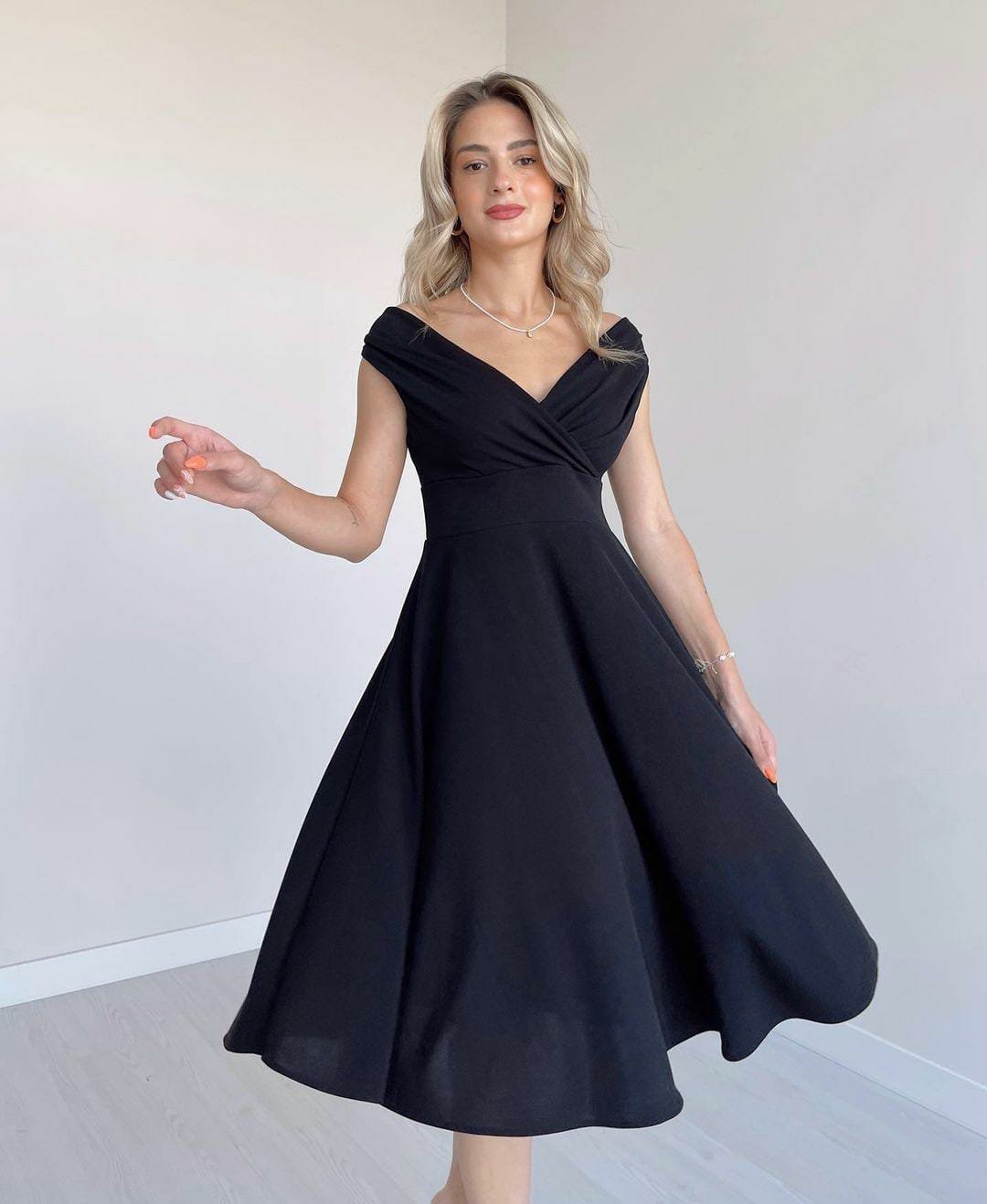 efd9465f33c38757413f0744f2bf86c7 blank