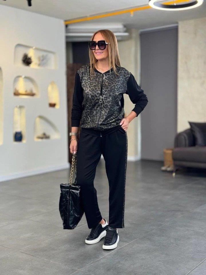 ff119e6b57b67bf89f01 blank