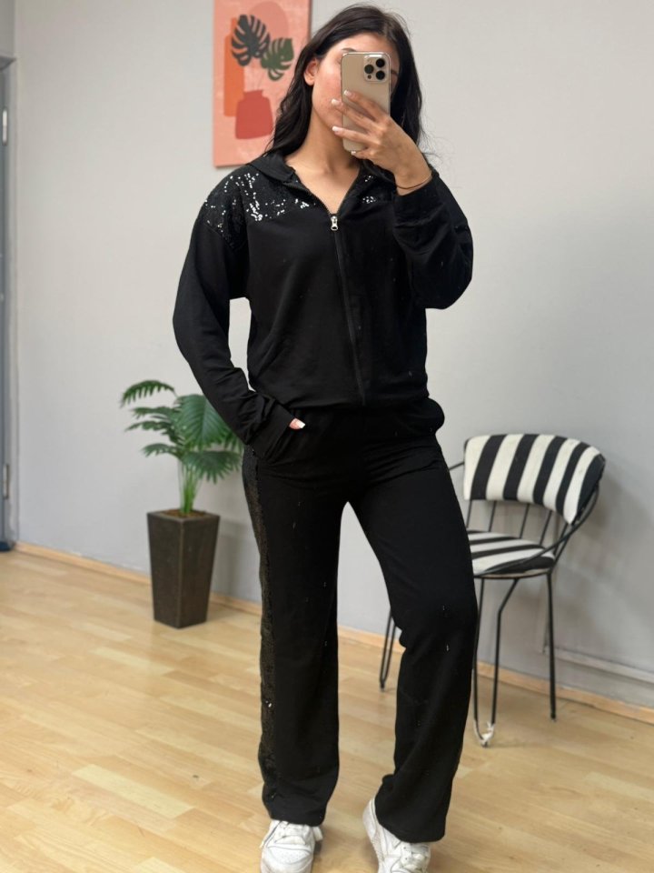 389ba8b7a6d96e49a62908ebd52bfcbb blank