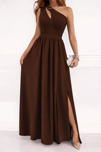 Kadın Omuzlardan Açık Asimetrik Yaka Detaylı Yırtmaçlı Maksi Boy Janjan Krep Elbise