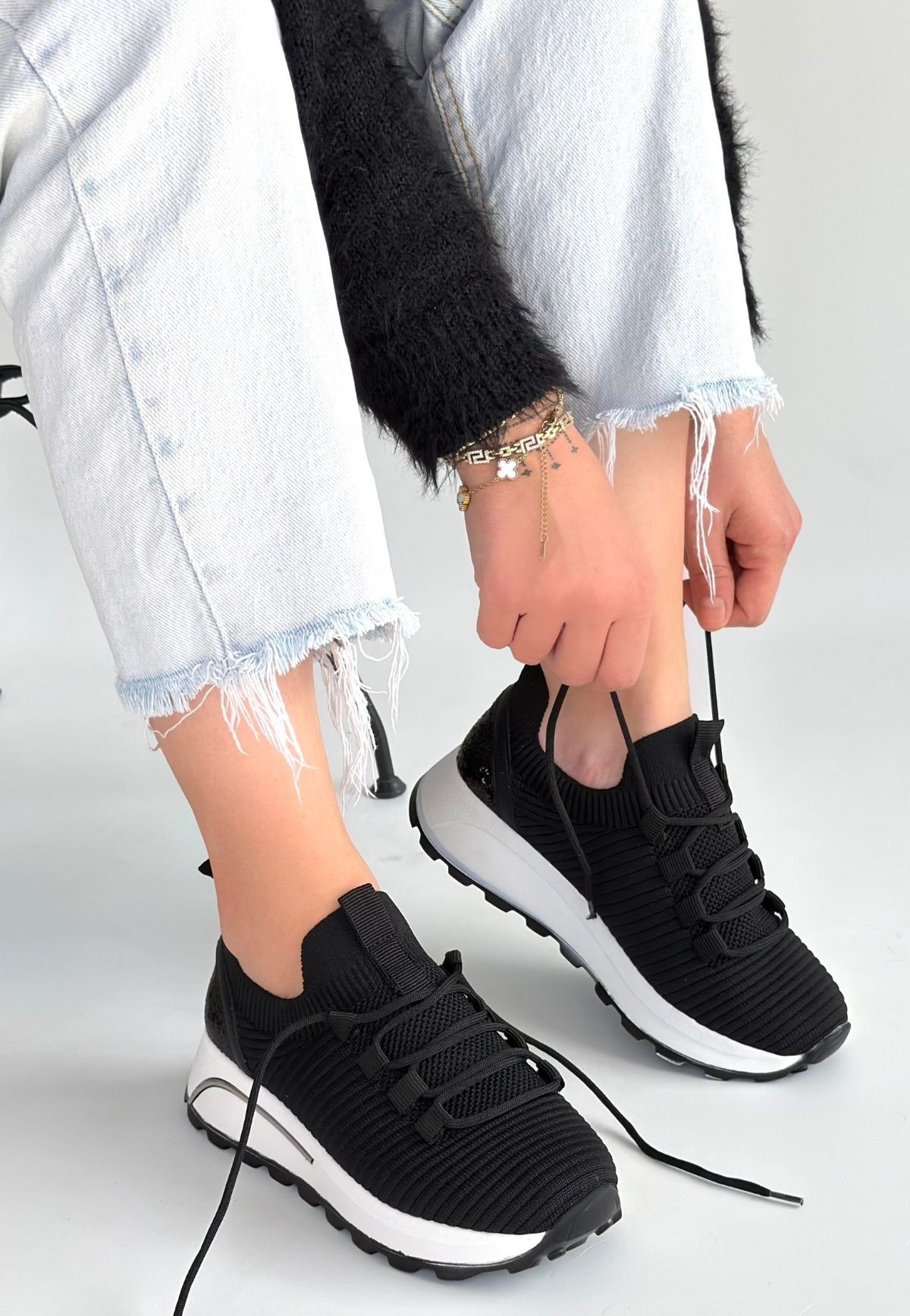 Feort Siyah Triko Bağcıklı Spor Ayakkabı Feort Siyah Triko Bağcıklı Spor Ayakkabı