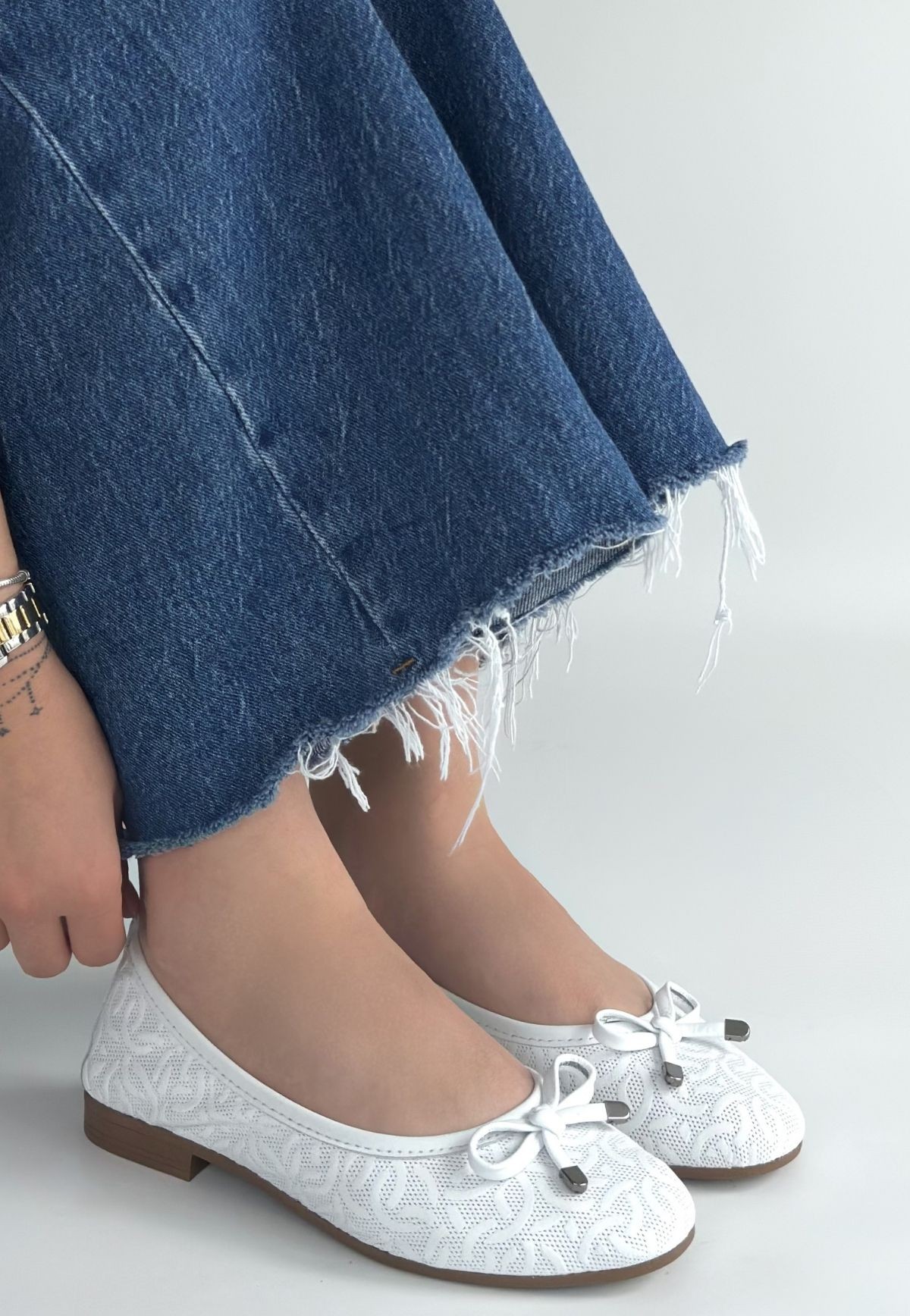 6931_jnues-beya-89108_1 blank