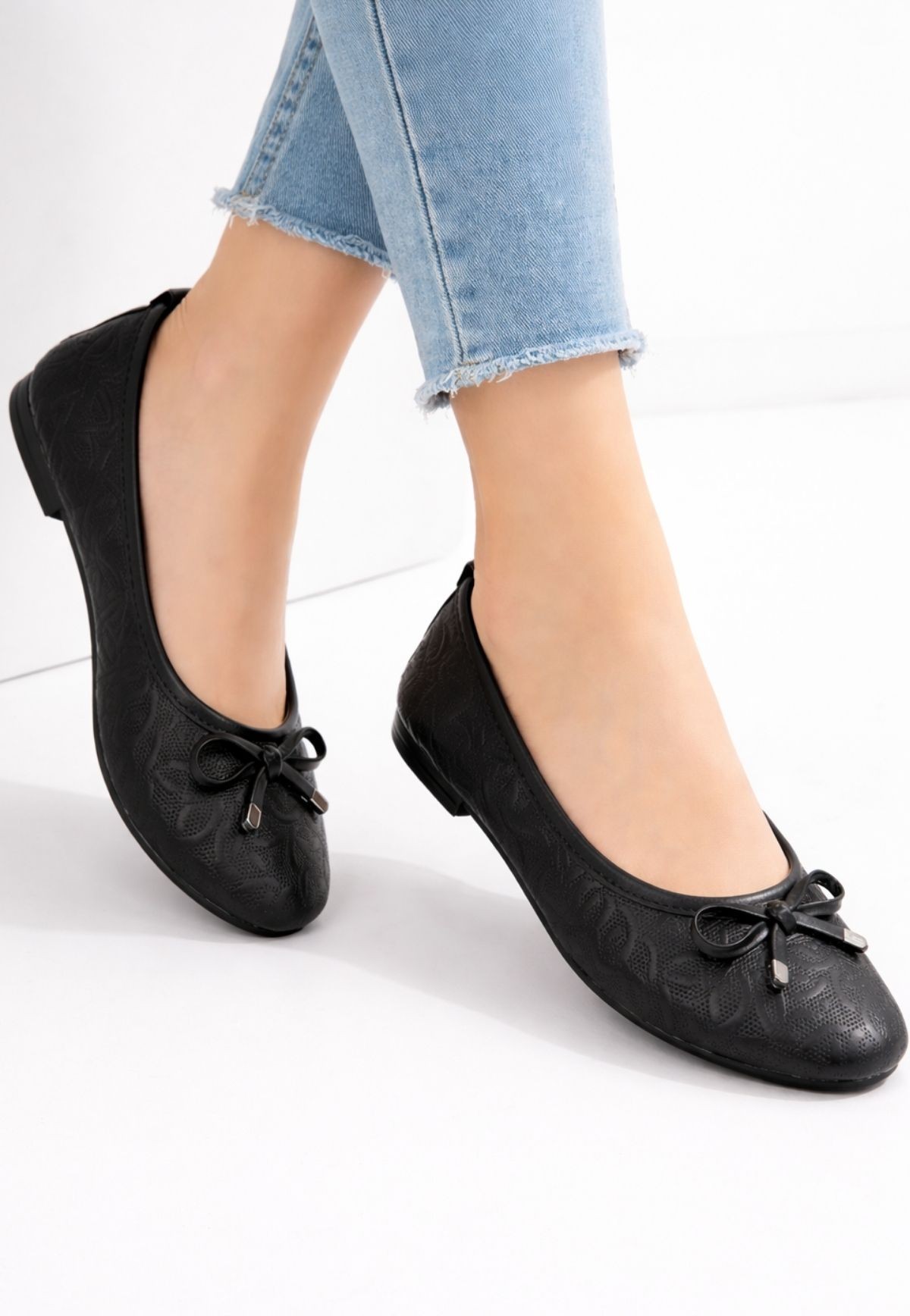 6931_jnues-siya-89106_1 blank