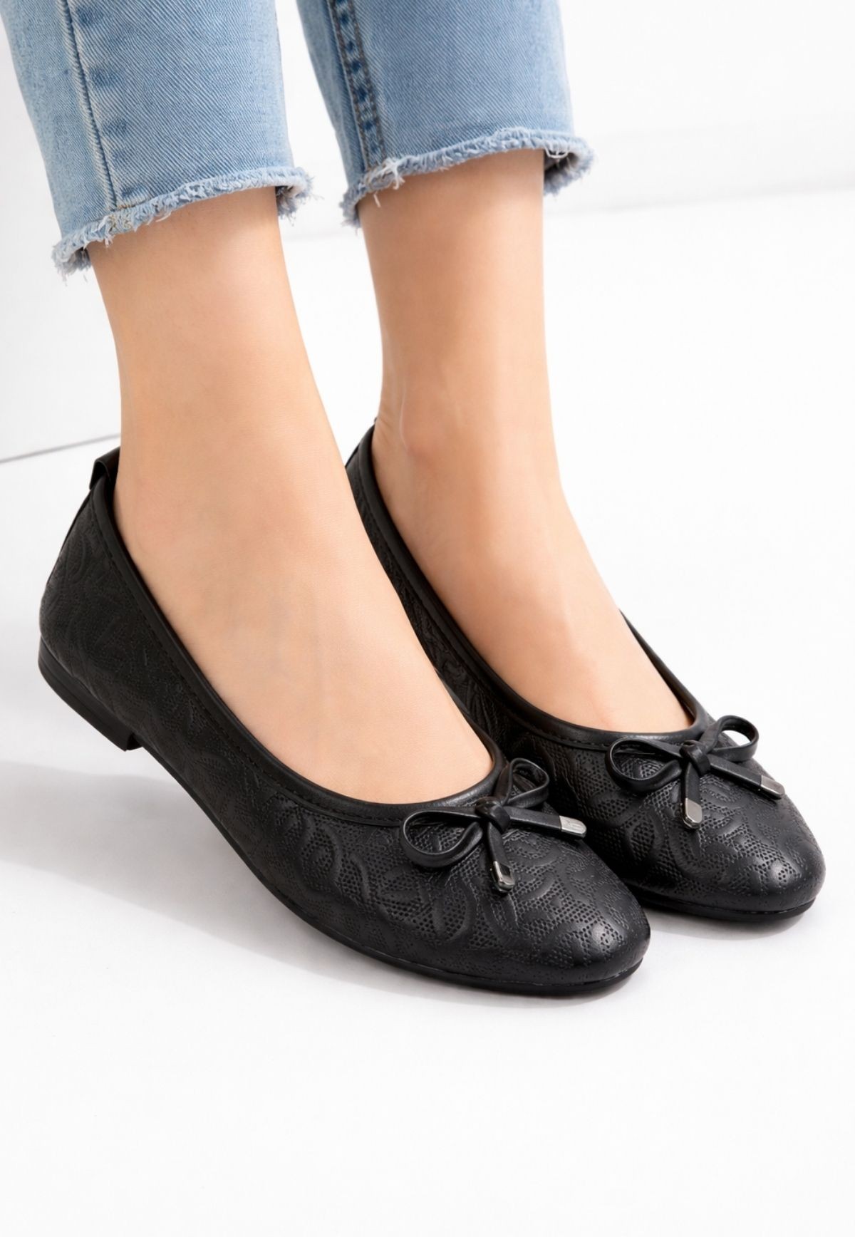 Jnues Siyah Deri Babet Ayakkabı Jnues Siyah Deri Babet Ayakkabı