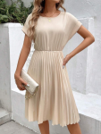 Kadın Kısa Kollu Yakası Açık Belden Lastikli Pileli Kısa Ithal Krep Elbise