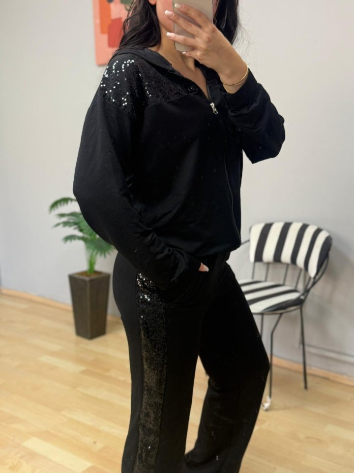 Kadın Iki Iplik Kumaş Pul Ve Fermuar Detaylı Ikili Takım Kadın Iki Iplik Kumaş Pul Ve Fermuar Detaylı Ikili Takım