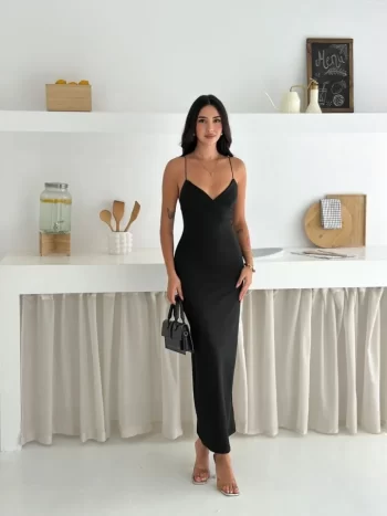 Askılı Uzun Elbise V Yaka Şık Gece Elbisesi Vücuda Oturan - Siyah