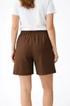 Keten Kumaş Cepli Rahat Kesim Bel Lastikli Şort – Kahverengi