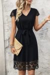 Kadın Kısa Kollu V Yakalı Kuşaklı Dantel Detaylı Kısa Aerobin Elbise