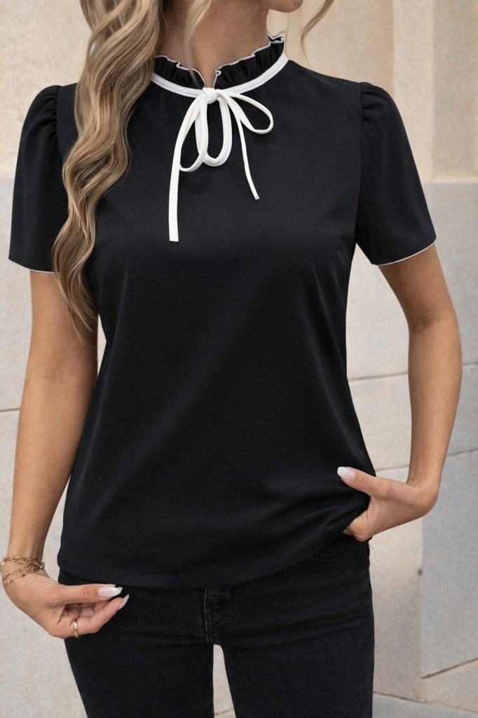 Kadın Kısa Kollu Yakası Fırfırlı Bağcıklı Janjan Krep Bluz Kadın Kısa Kollu Yakası Fırfırlı Bağcıklı Janjan Krep Bluz