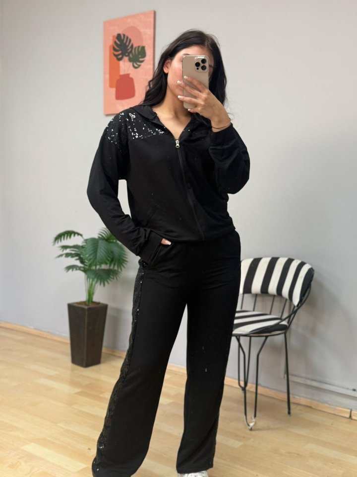 ac0ca218e3e033d7bcd3cd29108c93a2 blank