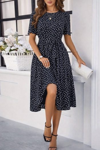 Kadın Kısa Kollu Bisiklet Yakalı Puantiyeli Kısa Süprem Elbise