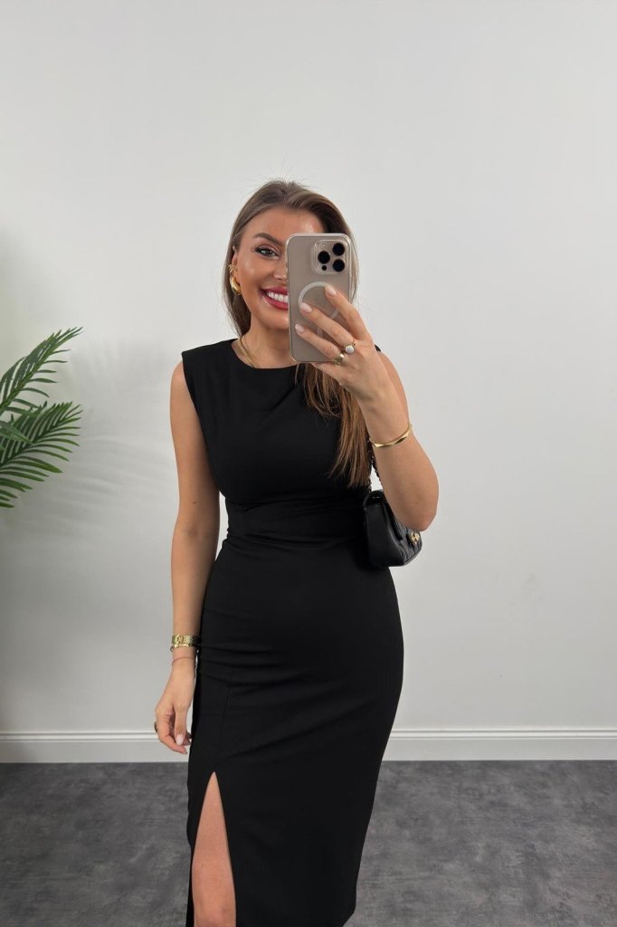 c3b1dbd012eb6bb97984 blank